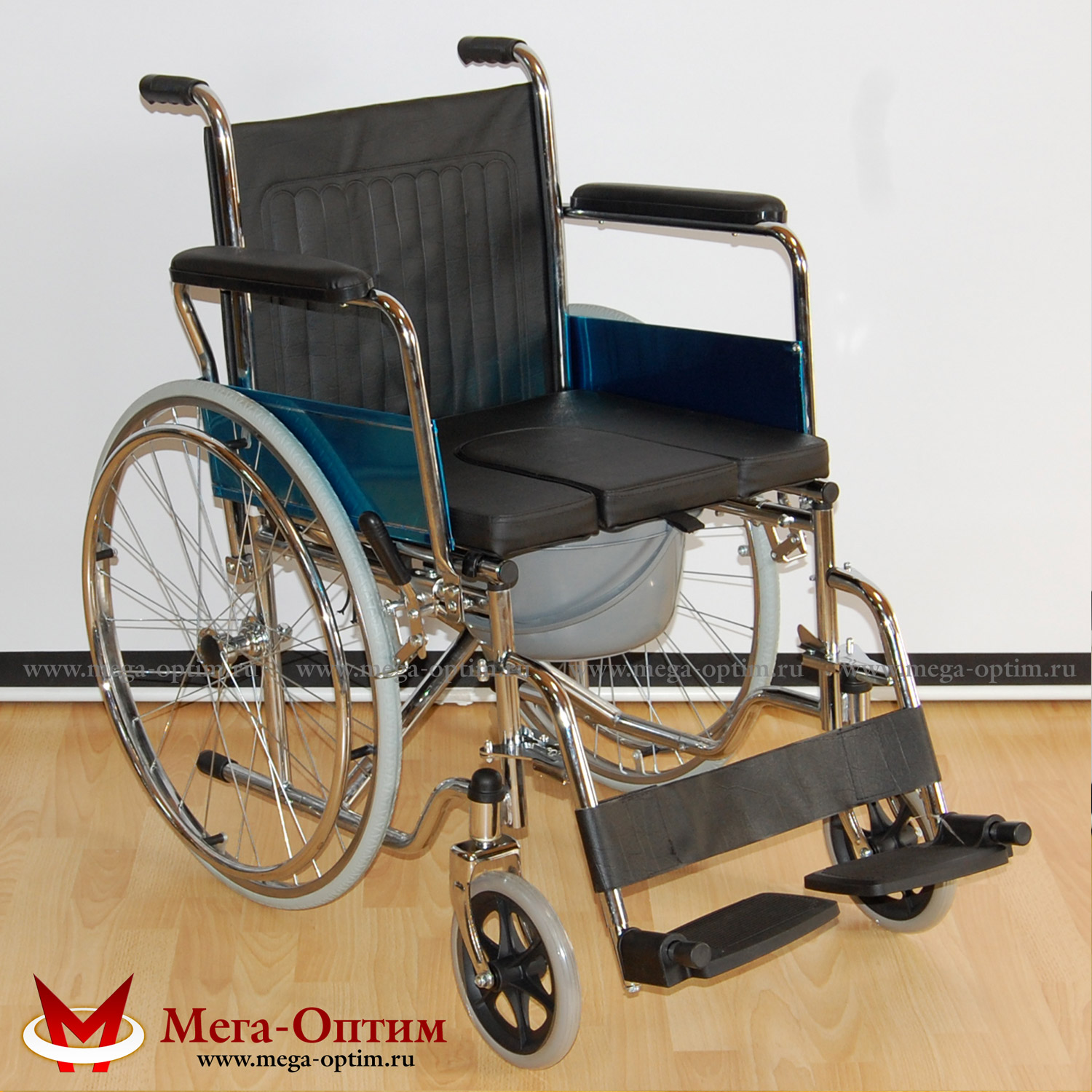 Инвалидное кресло-коляска с санитарным устройством