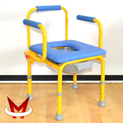 Стул-кресло с санитарным оснащением FS 813 (размер S) Мега-Оптим 